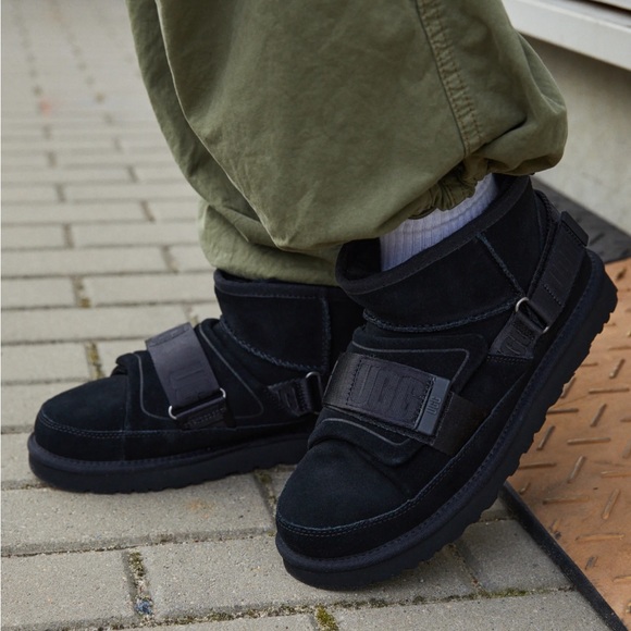 NWOB UGG Classic Ultra Mini Hybrid Strap Short Boots - Picture 3 of 17